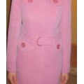Пальто женское, розовое с накладными карманами