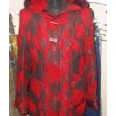 Пальто женское, красное с капюшоном